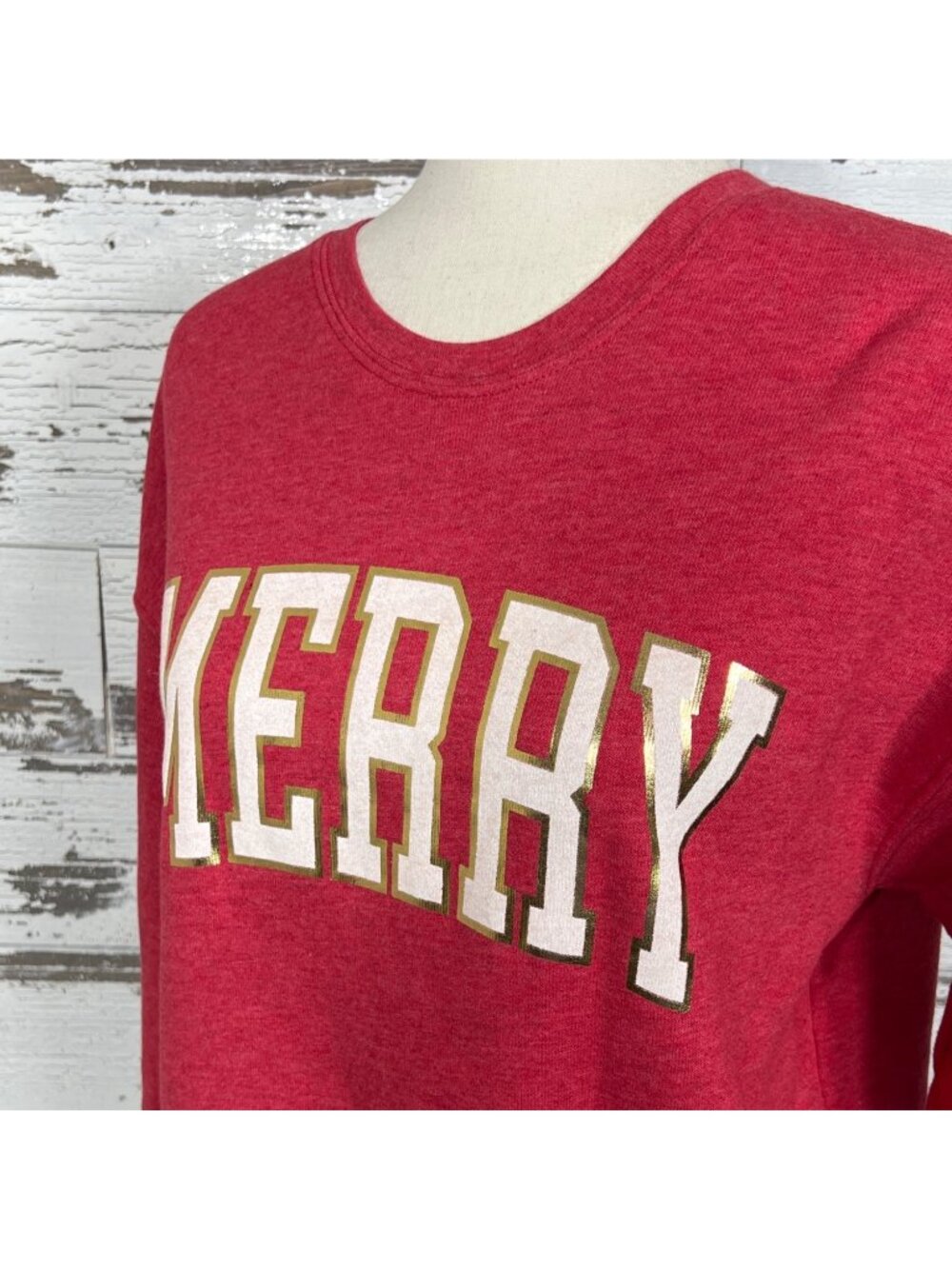 OAT COLLECTIVE Merry Holiday Fleece Lined Sweatshirt in Washed Red Sz M NWOT - Picture 2 of 5